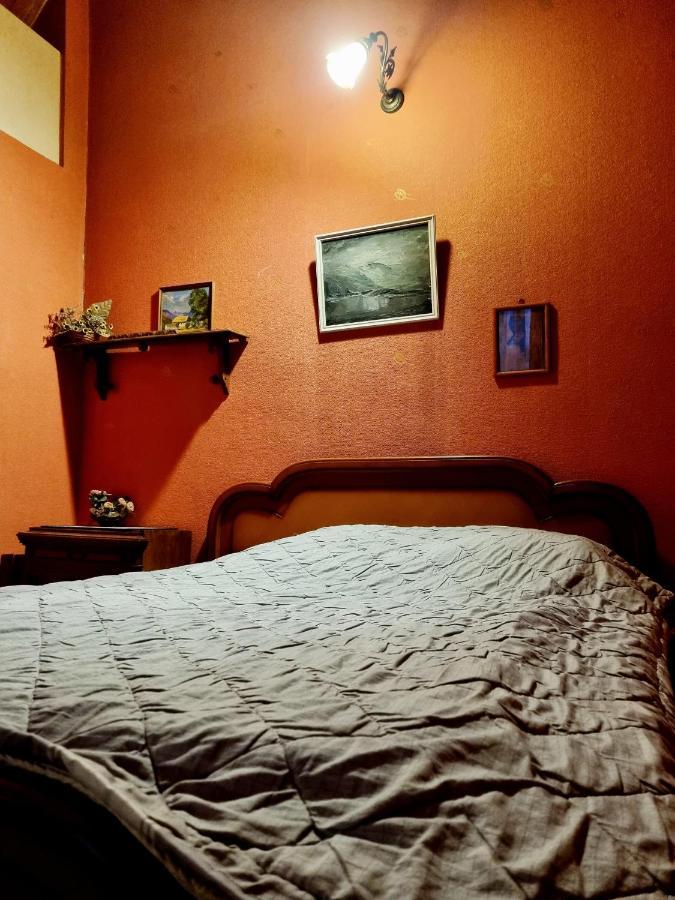 Polonia Tbilisi House Hotell Eksteriør bilde