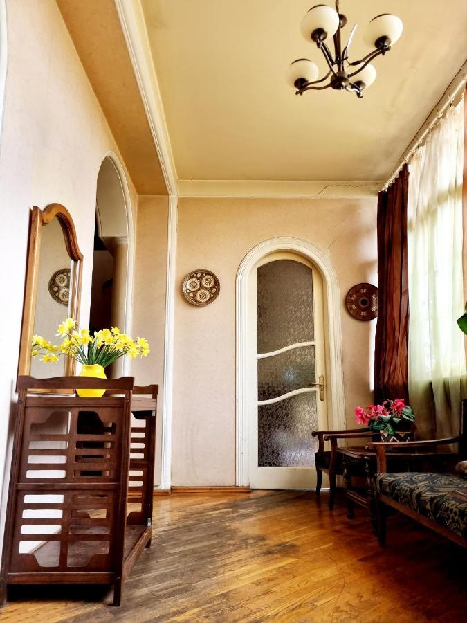 Polonia Tbilisi House Hotell Eksteriør bilde