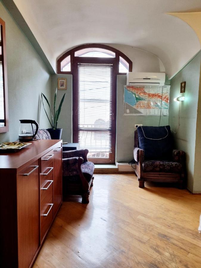 Polonia Tbilisi House Hotell Eksteriør bilde