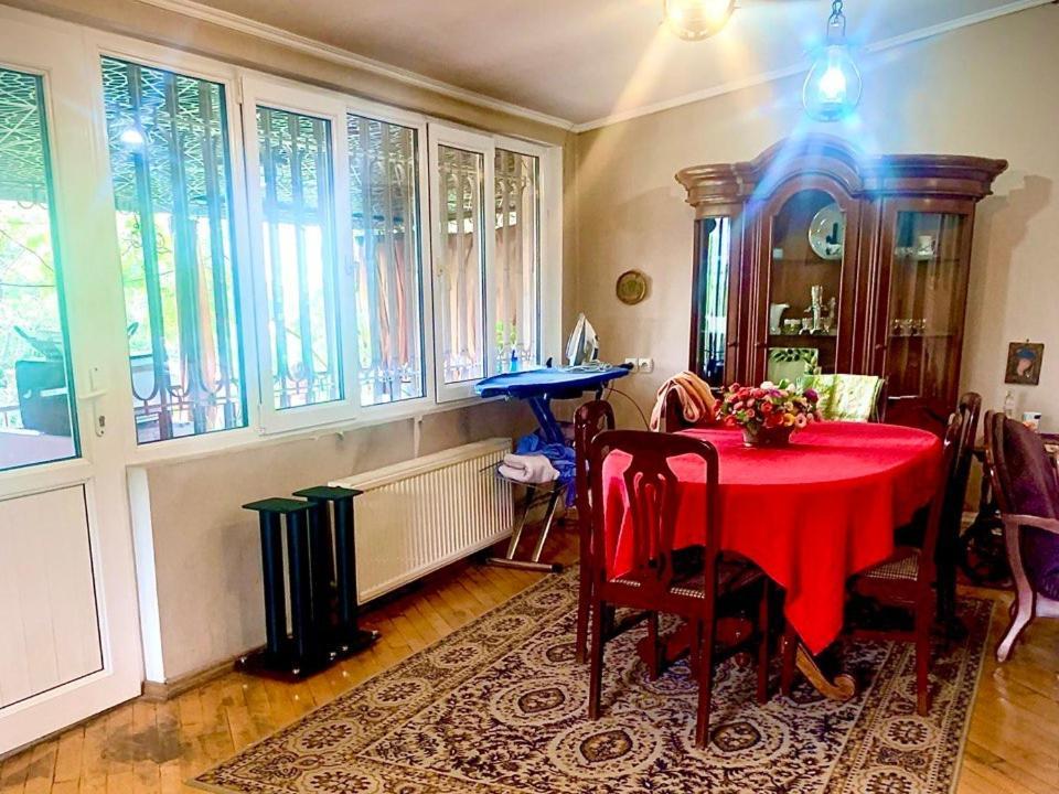 Polonia Tbilisi House Hotell Eksteriør bilde